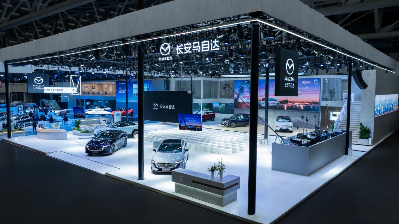 <strong>央视“第一发布”全球好车EZ-60领衔 长安马自达新能源矩阵闪耀广州车展</strong>