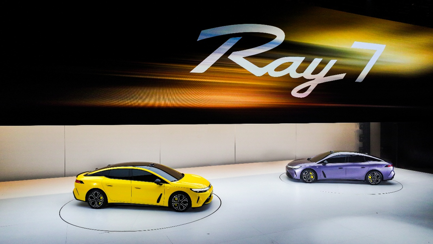 <strong>续航700公里！Ray7搭载华为DriveONE电驱 续航超长电耗超低</strong>
